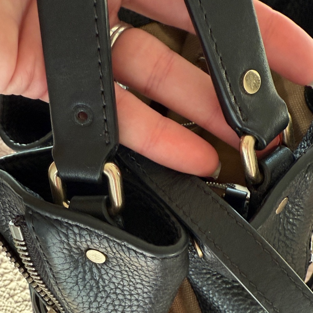 Burberry Maidstone Black Leather Bag - Picture 16 of 17